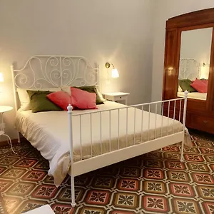 casa-ridolfi-holiday-home-una-terrazza-sui-giardini-di-pisa.it-tuscanyhotel.com/