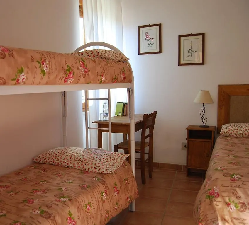 Bed and Breakfast Domo Mea à Nuoro  0*, Nuoro (Sardinia)